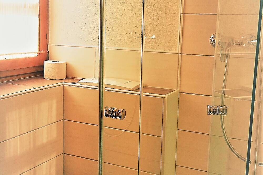 Double room Liechtenstein - Into the fishing net in Meersburg, Region Bodensee-Oberschwaben