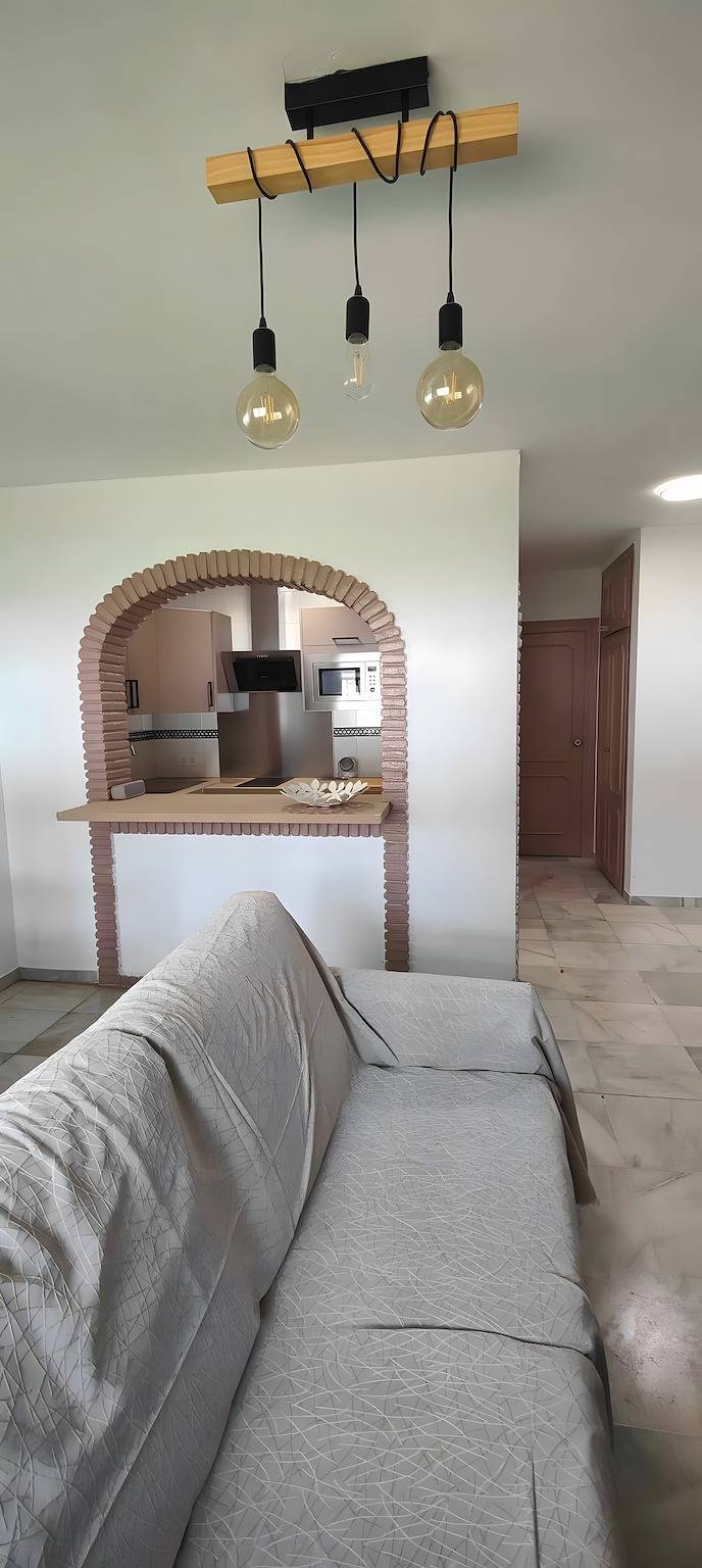 Apartamento entero, Apartamento «Sunny Calahonda Park» con piscina, terraza y Wi-Fi in Sitio de Calahonda, Mijas