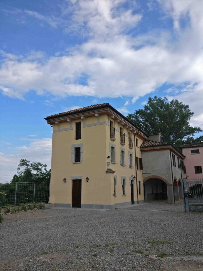 Casa vacanza, con Giardino e Panorama a Piacenza