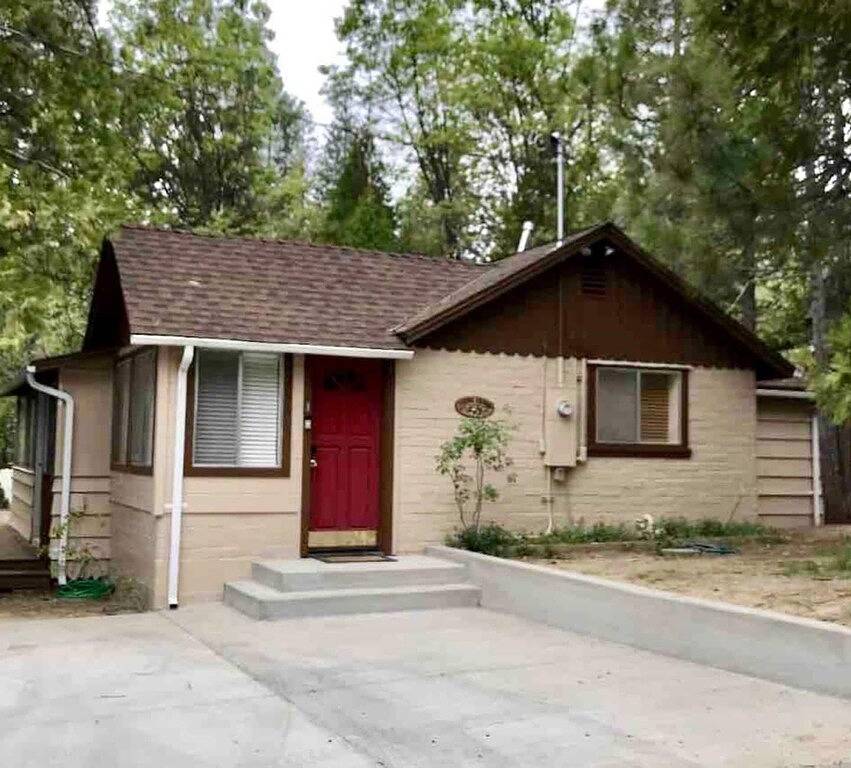 Bear’s Lair Cabin, Willow Cove, Bass Lake in Bass Lake