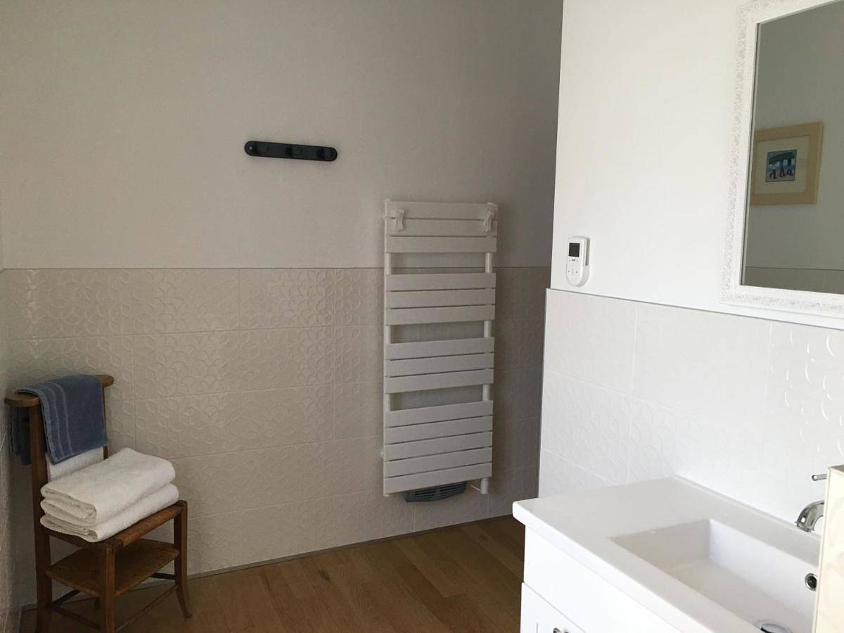 Double Room with Garden View in Crémieu, Région de La Tour-du-Pin