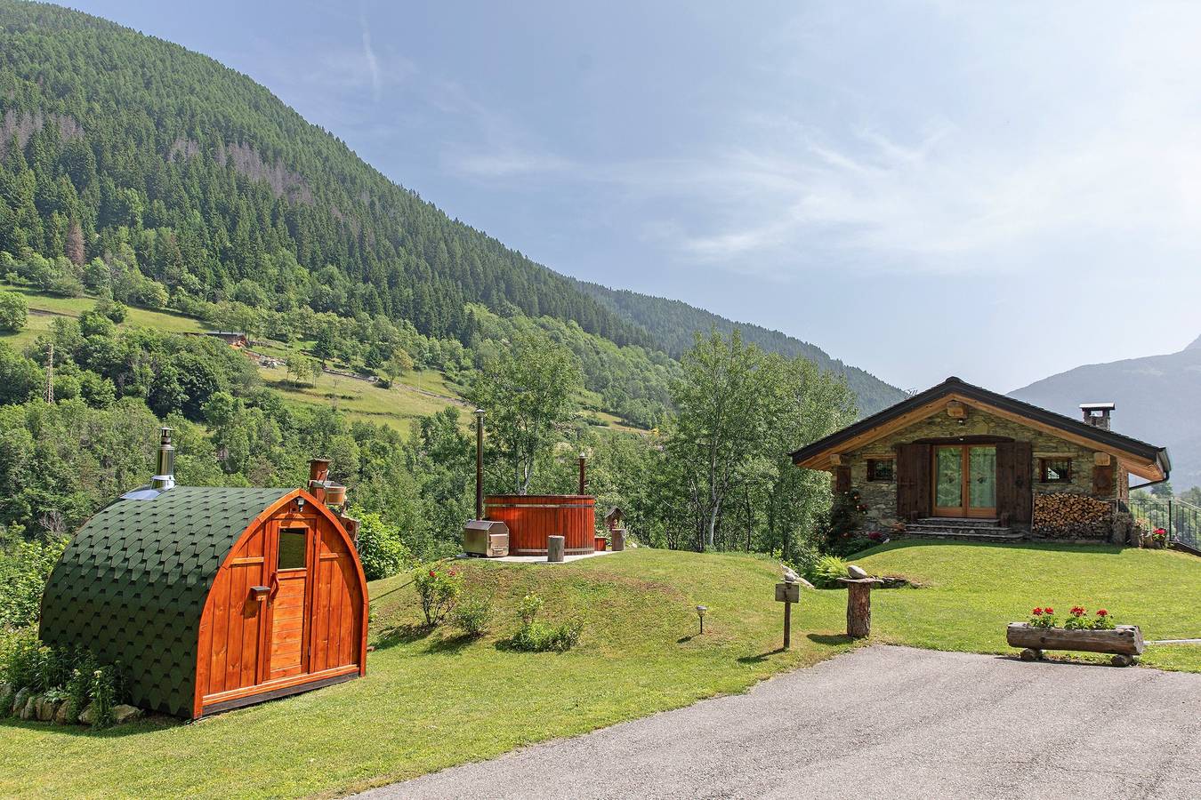 Appartamento intero, Appartamento in Chalet 'Soggiorno Con Camera Deluxe' con vista sulle montagne in Monno, Valtellina