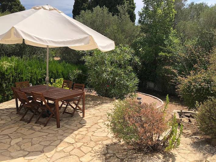 Casa rural para 6 personas, con vistas y terraza además de piscina y jardín en Torroella de Montgrí - 3