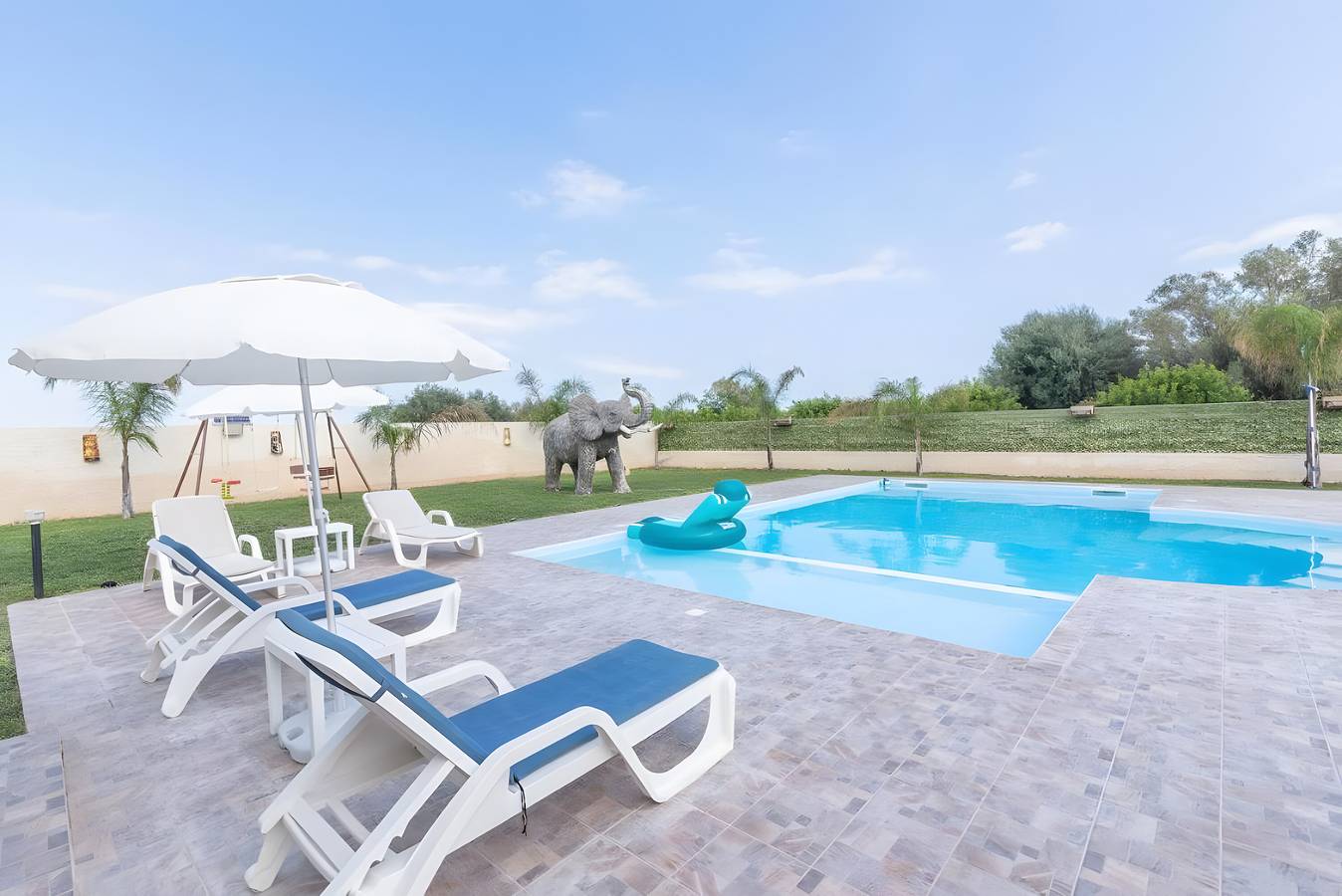 Villa 'Jungle Holiday' mit privatem Pool, Wlan und Klimaanlage in Noto, Avola