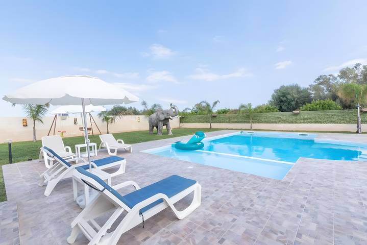 Location de vacances pour 8 personnes, avec jardin et bassin pour enfant à Noto - 3