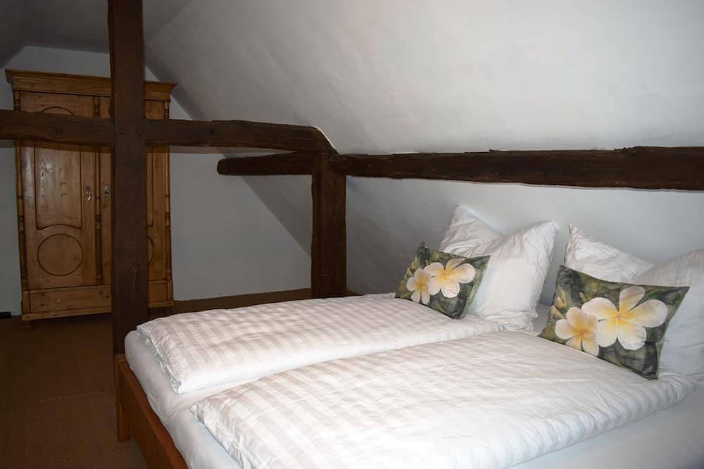 Ganze Wohnung, Traumhafte Eifel Fewo für 2 Personen mit Sauna, Landhaus Garten und Terrasse in Antweiler, Ahrtal