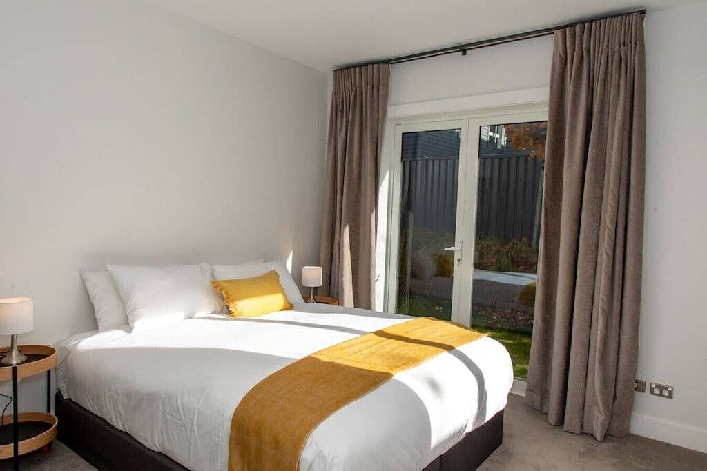 Duff's Cottage-fabulous location-comfort +style in Arrowtown, Otago