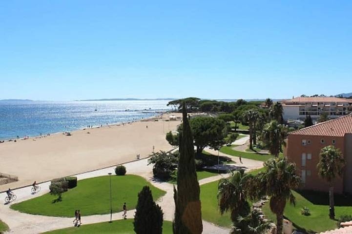 Gîte pour 6 personnes, avec balcon dans Plage Miramar