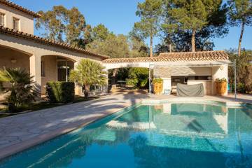 Appartement De Vacances pour 2 Personnes dans Roquebrune-sur-Argens, Région de Draguignan, Photo 2