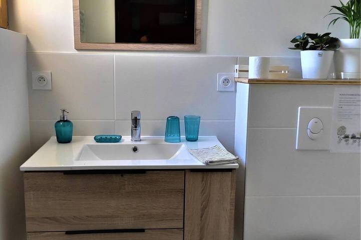 Gîte pour 2 personnes, avec terrasse et jardin à Lagorce - 3