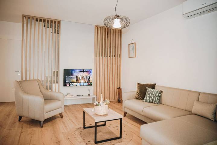 Villa für 6 Personen mit Pool in Ishëm, Albanien