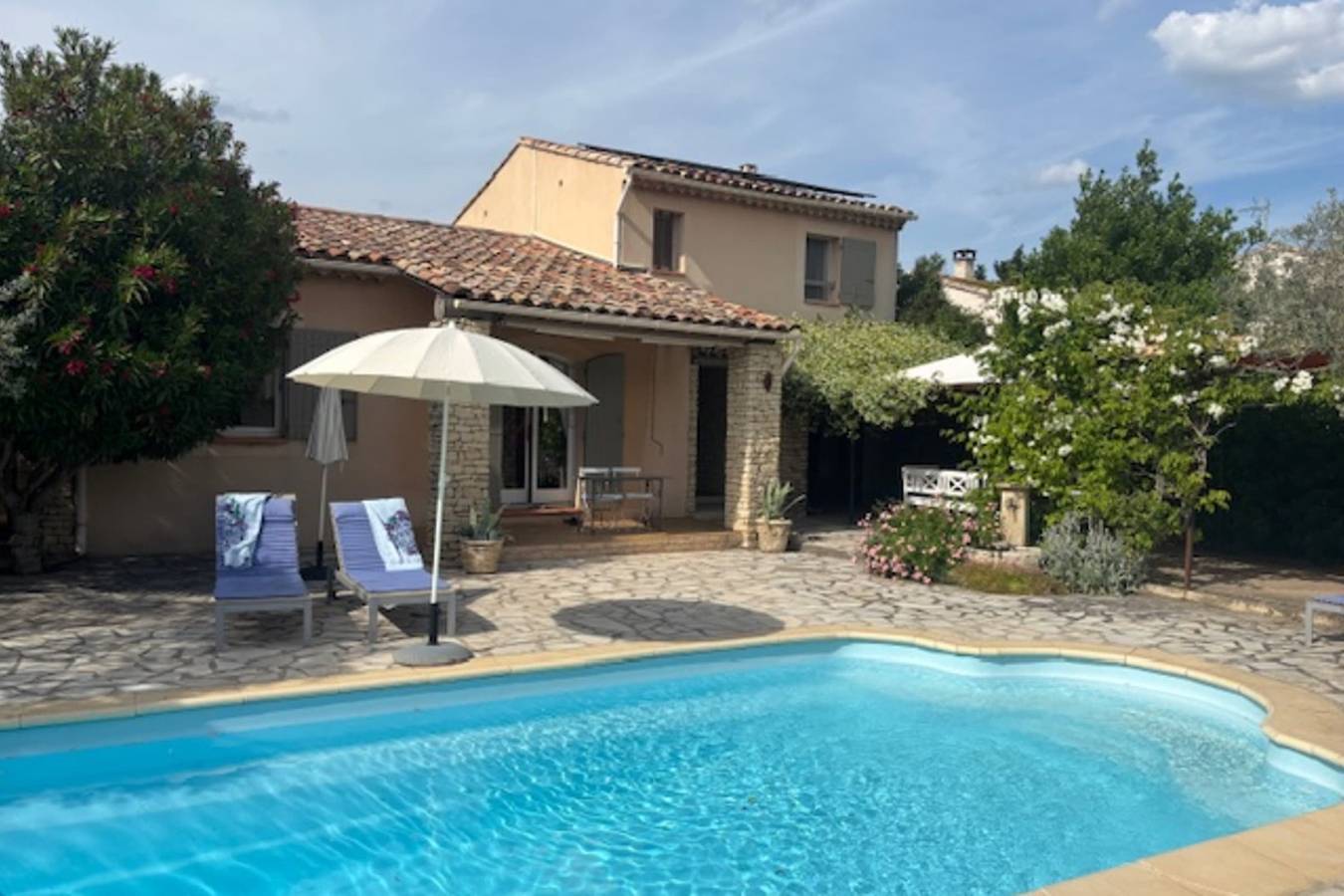 Ferienhaus für 6 Personen mit Pool in L'Isle-sur-la-Sorgue, Vaucluse