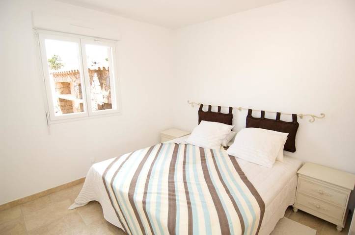 Location de vacances pour 6 personnes, avec piscine ainsi que jardin et vue, animaux acceptés à Ghisonaccia - 4