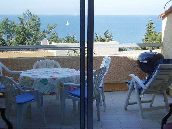 Ferienhaus für 4 Personen, mit Pool und Terrasse sowie Ausblick