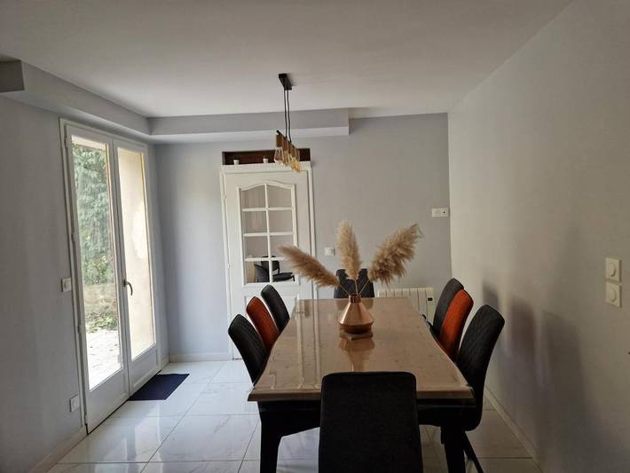 Location de vacances pour 12 personnes, avec vue et jardin à Pont-Sainte-Maxence - 3