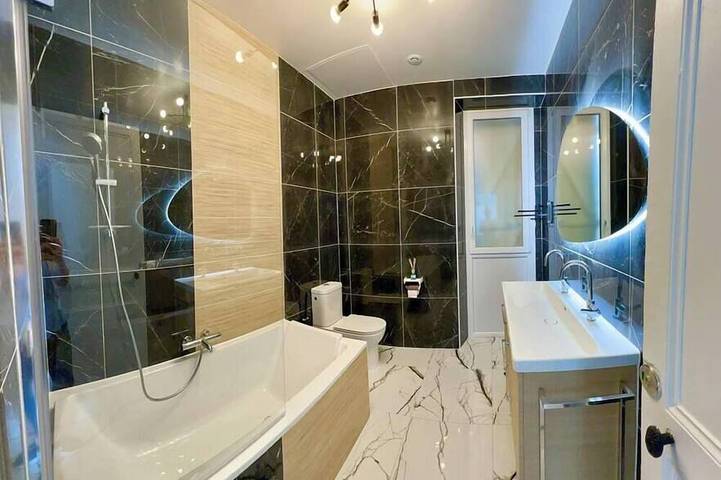 Appartement entier, Appartement de luxe avec fresque in Fontainebleau, Seine-et-Marne