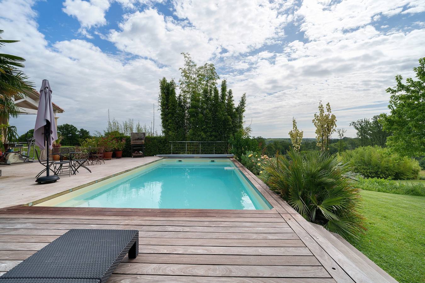 Chalet en périgord vert in Sainte-Croix-de-Mareuil, Parc naturel régional Périgord-Limousin