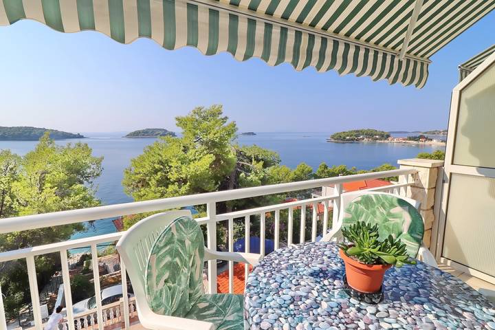 Lägenhet för 4 Personer, med havsutsikt i Korčula