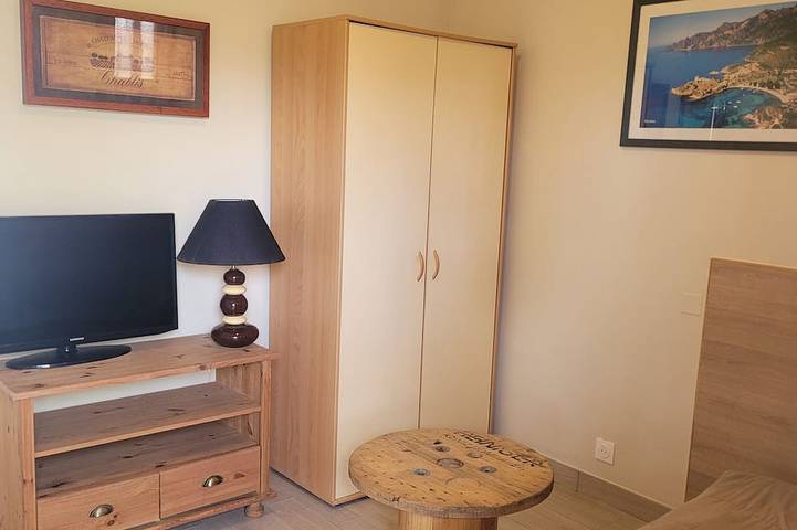 Gîte pour 5 personnes, avec balcon, animaux acceptés à Alata - 2