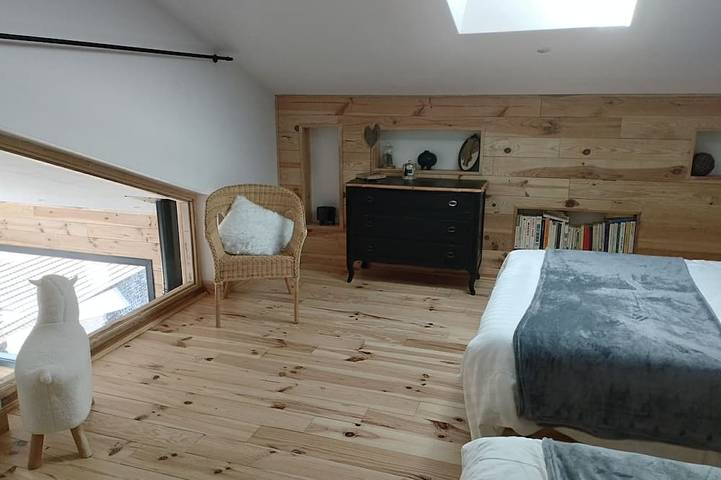 Location de vacances pour 6 personnes, avec Terrasse et Jardin à Lantriac - 3