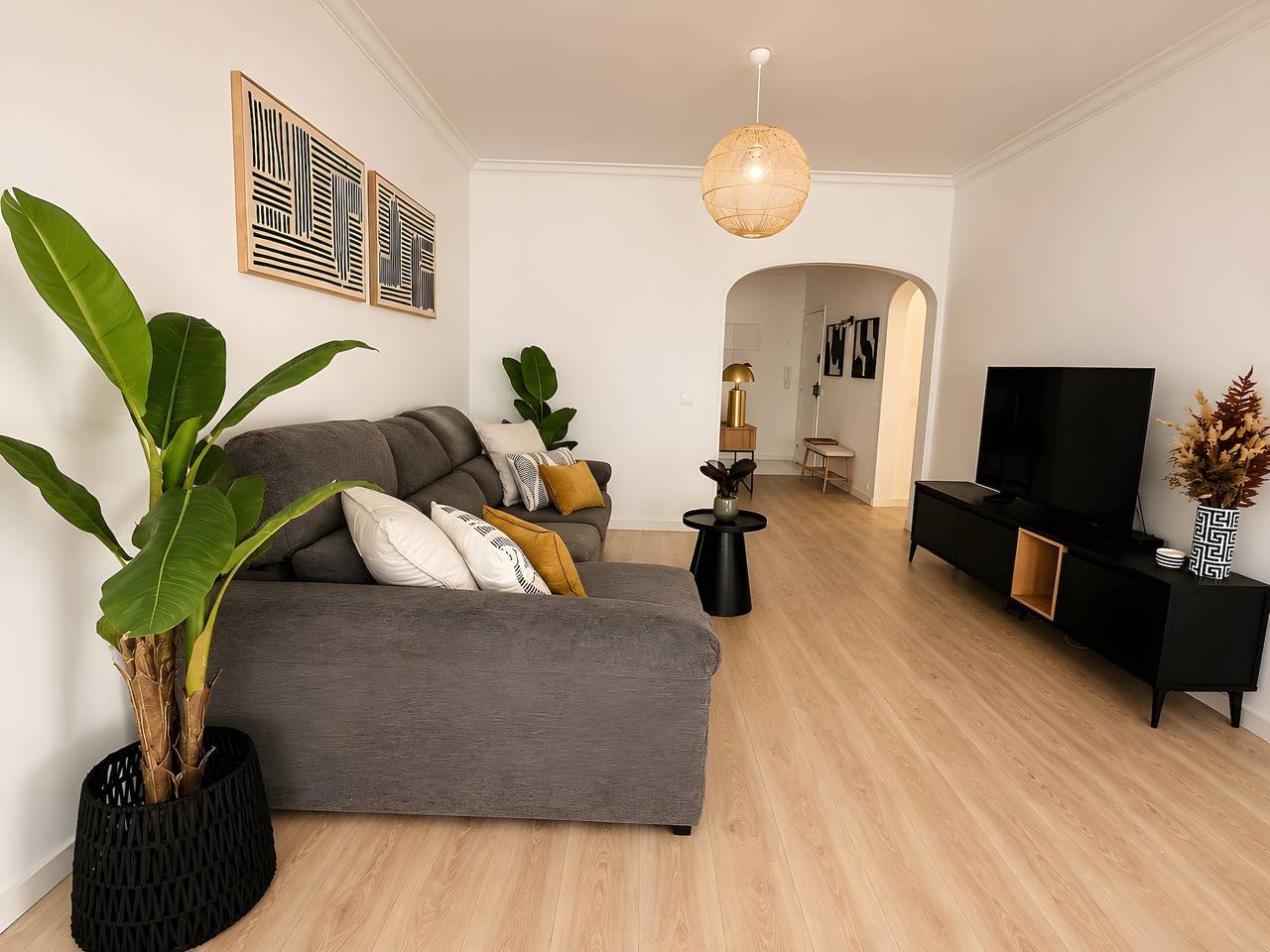 Entire apartment, ‘Cascais Sun & Breeze’ Apartment with Private Terrace, Wi-Fi & Air Conditioning in Cascais e Estoril, Costa de Lisboa