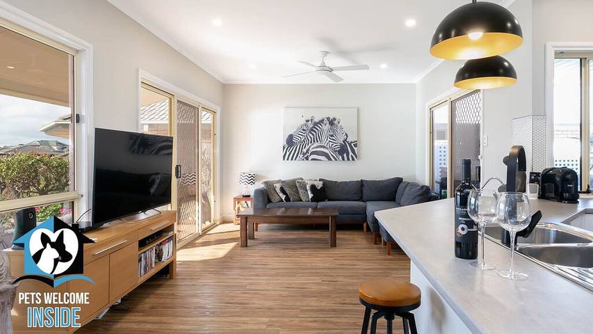 Holiday home for 8 people, with garden in Encounter Bay