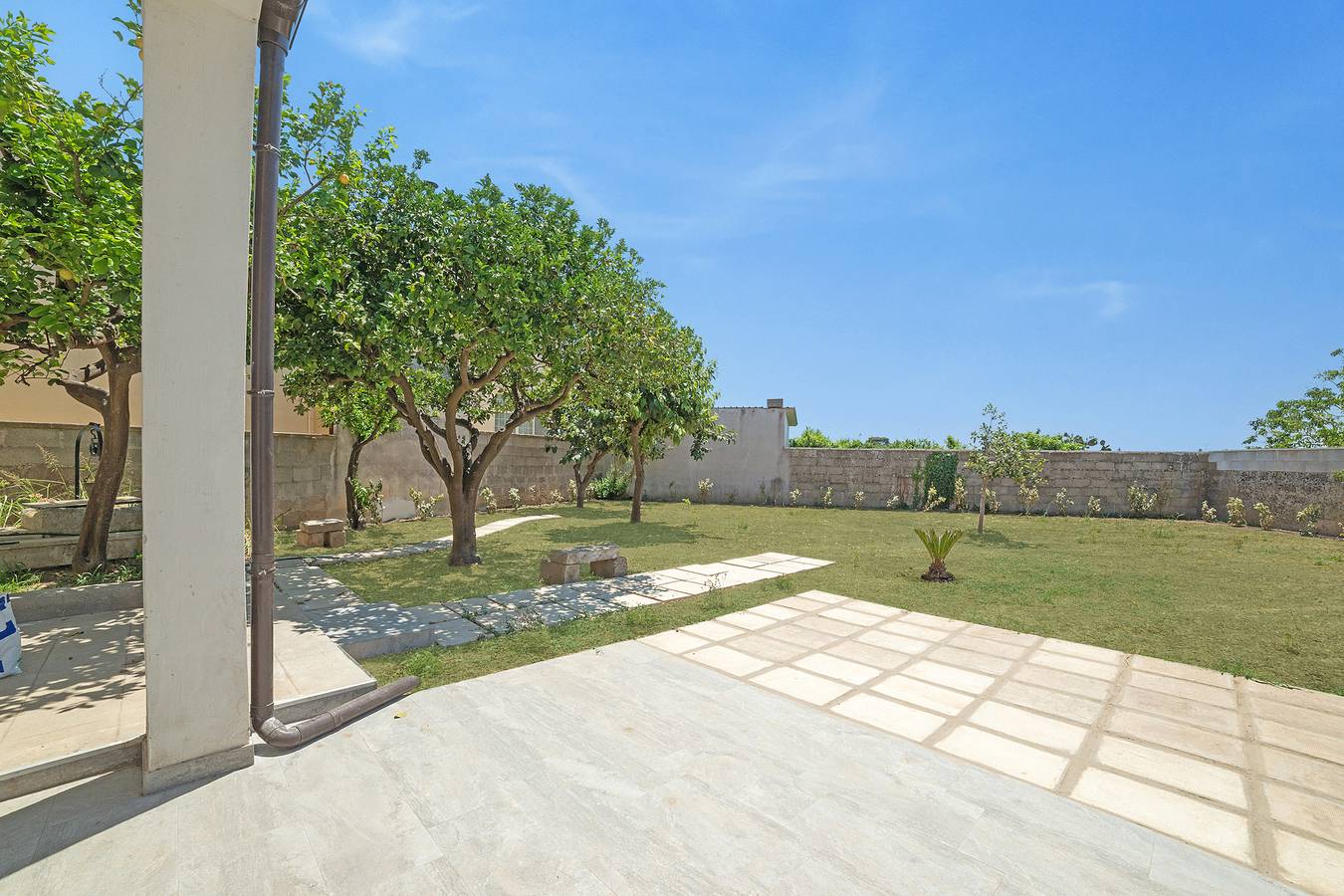 Entire apartment, Charming Family-Friendly Apartment with Garden Near Cerfignano in Cerfignano, Santa Cesarea Terme