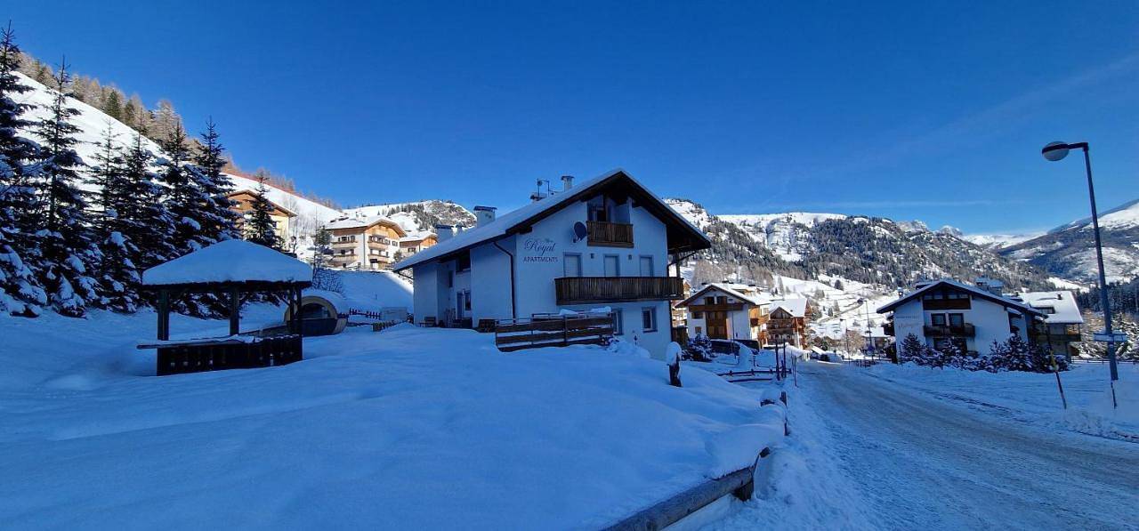 Apartments Alpenroyal Arabba - Check-in at Garni Royal in Arabba, Livinallongo del Col di Lana