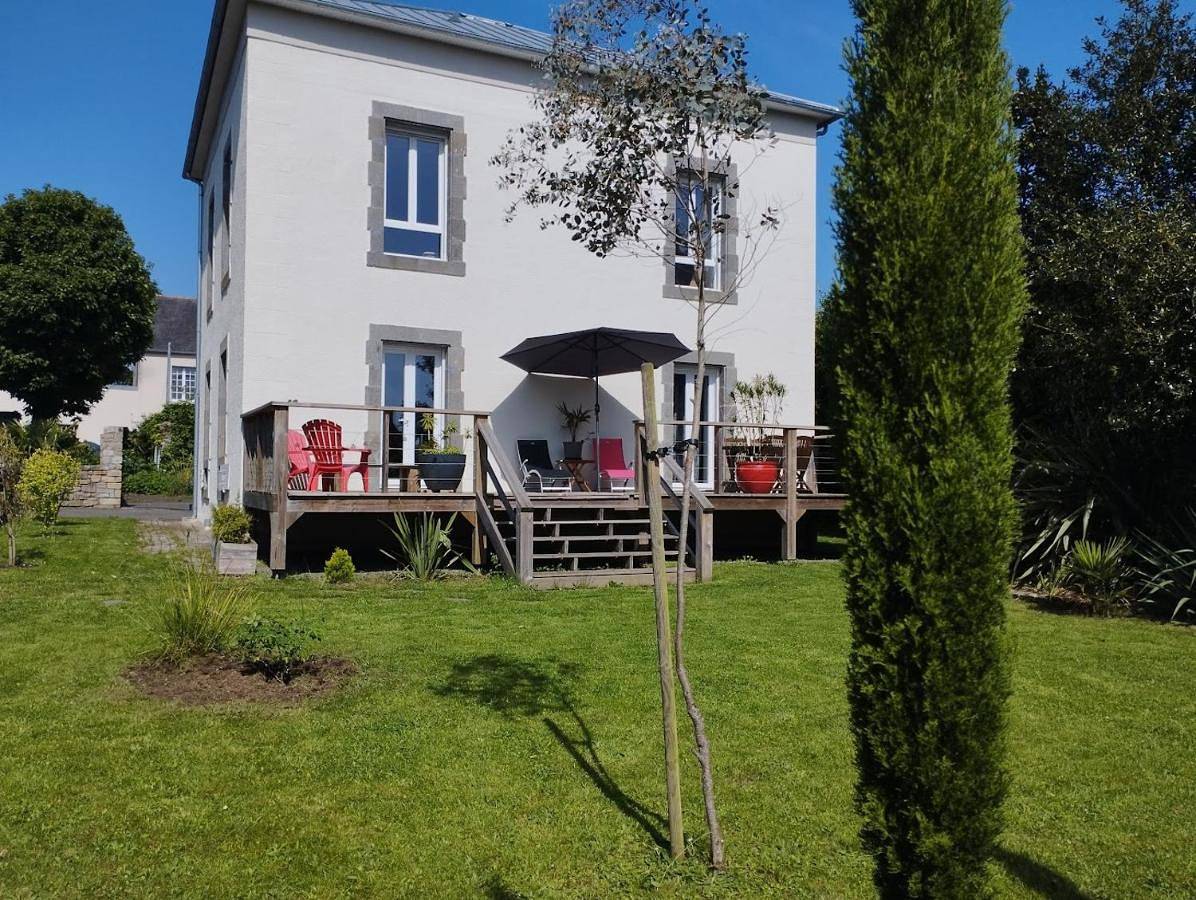 Appartement entier, Maison de Kerangall Brest appartement jardin et parking in Brest, Région de Brest