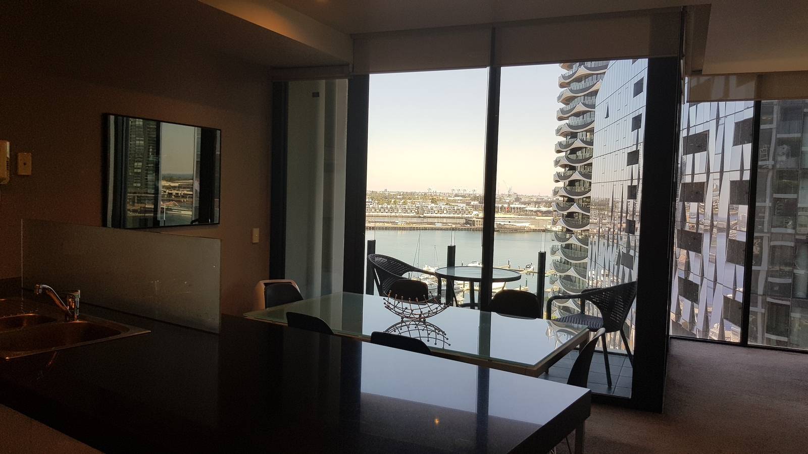 Appartement entier, Appartement de style Docklands avec 2 chambres 1008N in Docklands, Melbourne