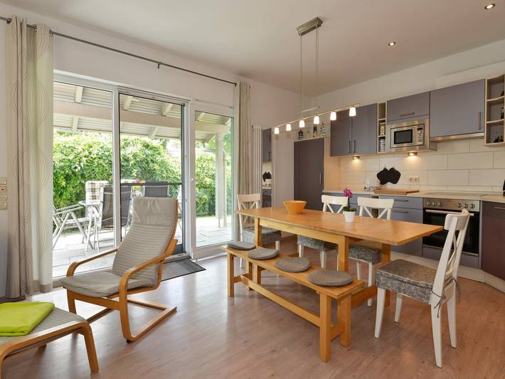 Ferienhaus für 7 Personen, mit Garten in Zierow