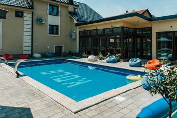 Chambre d’hôte pour 3 personnes, avec vue et jardin ainsi que sauna et piscine dans Палић