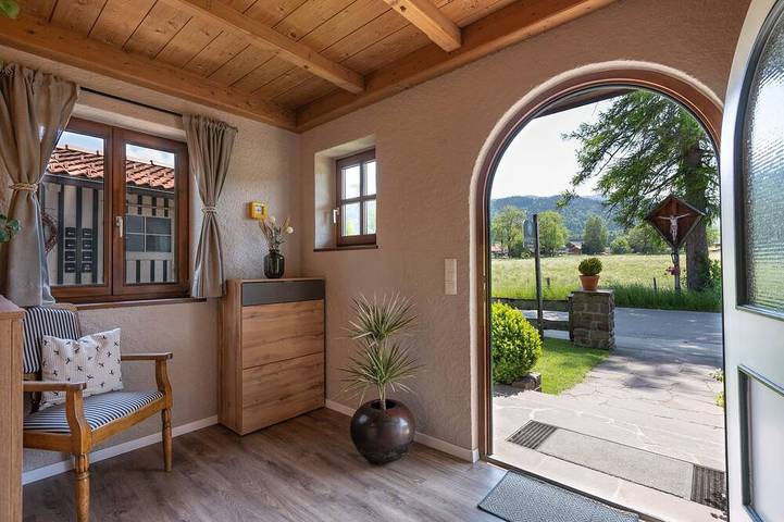 Apartamento entero, In the immediate vicinity of the lake, small, fine apartment newly renovated in Bad Wiessee, Alpes Bávaros