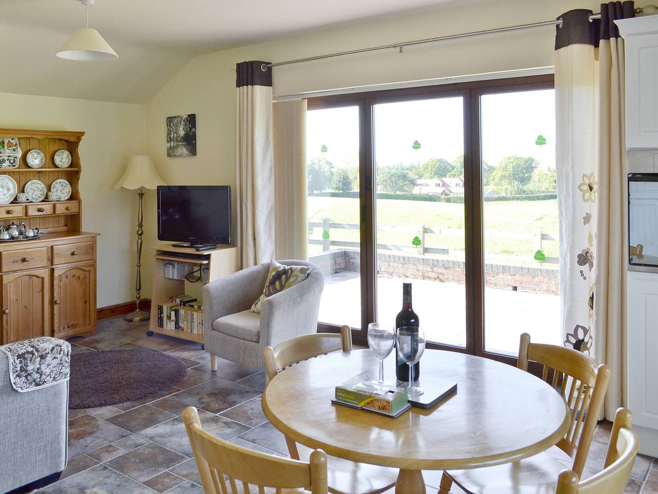 Weetwood Lodge in Tarvin, Cheshire West and Chester