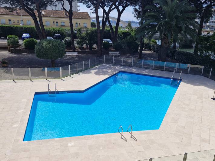 Ferienwohnung für 4 Personen, mit Balkon und Terrasse sowie Pool in Sainte-Maxime - 2
