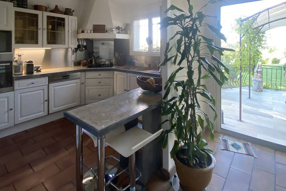 Wunderschönes Anwesen in der Provence mit Blick auf Ste Victoire in Trets, Aix-en-Provence und Umgebung