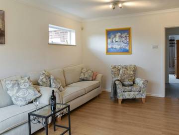 Holiday Rental for 6 People in Weymouth, Dorset, Photo 4