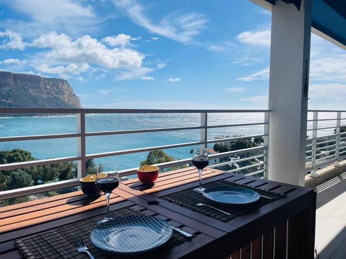 Gîte pour 4 personnes, avec terrasse et vue dans Plage Du Bestouan Cassis - 3