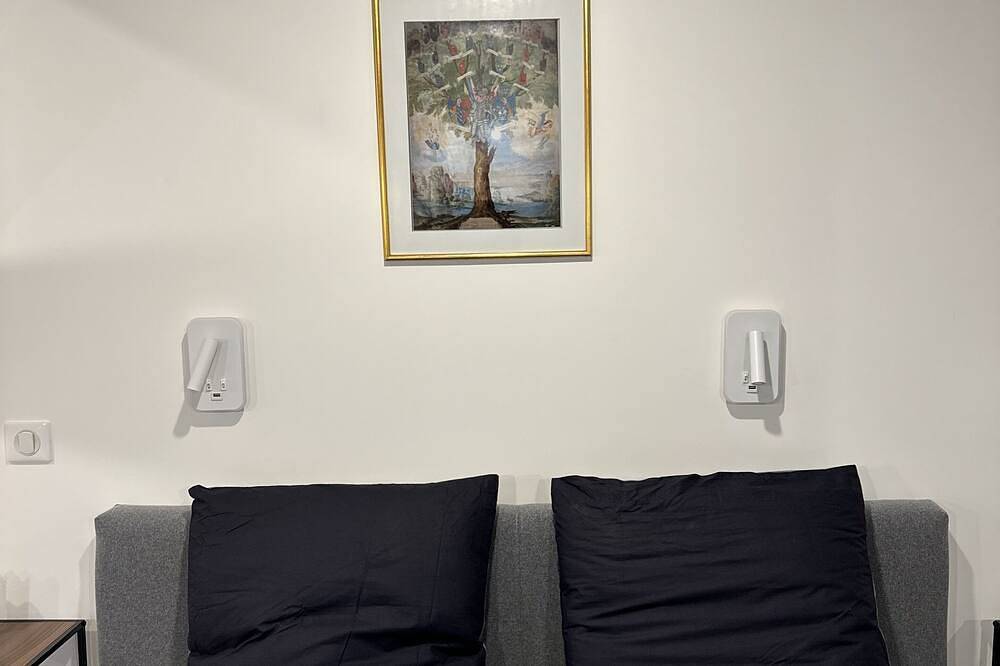 Maison 2 Chambres avec Jardin : Proche Paris, Versailles et Porte de Versailles in Meudon, Hauts-de-Seine