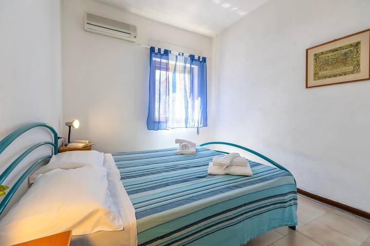 Appartamento intero, Appartamento 'Con Terrazza' con Vista Mare, Wi-Fi e Aria Condizionata in La Muddizza, Valledoria