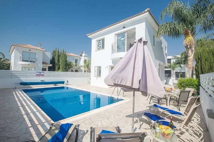 Protaras Palm Villa Pv17 in South Cyprus