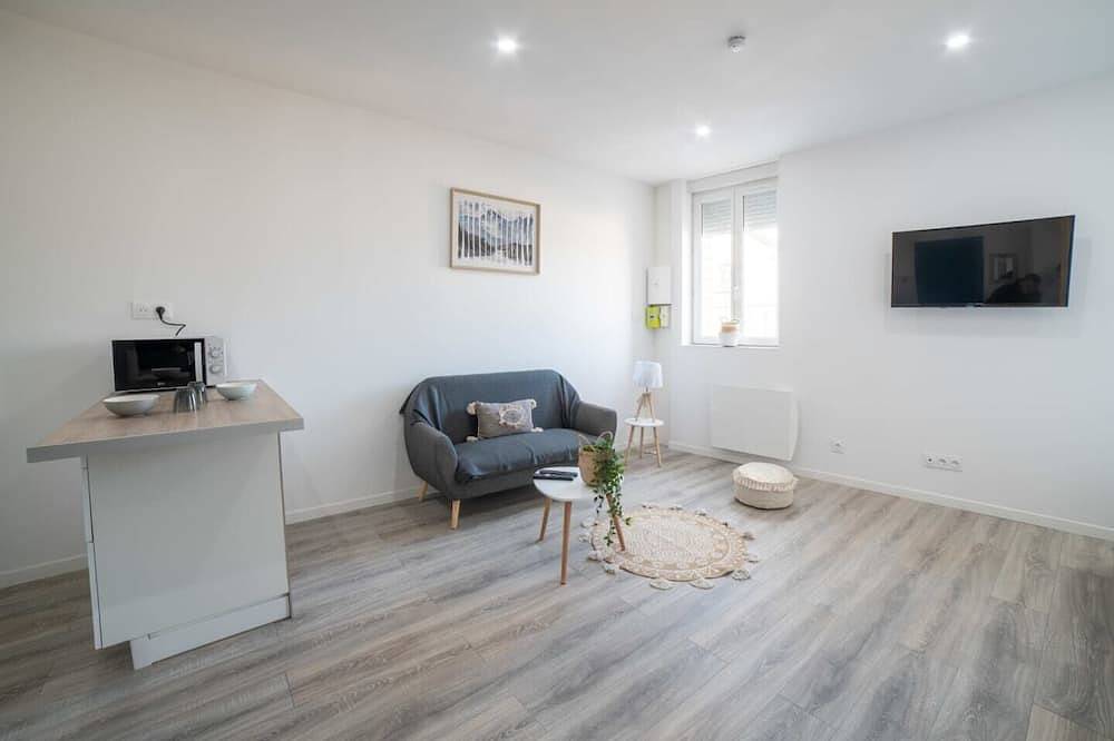 Entire apartment, La perle 2 in Trith-Saint-Léger, Valenciennes region