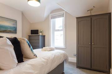 Holiday Home for 5 People in Bournemouth, South West England, Photo 4