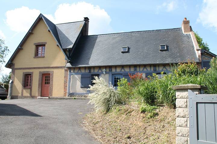Cottage pour 3 personnes, avec jardin dans Mesnil-Follemprise