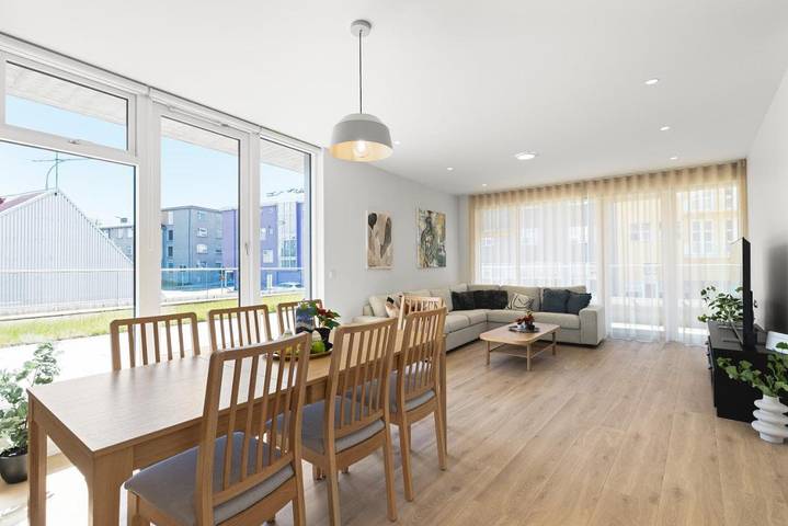 Ferienwohnung für 7 Personen, mit Balkon und Ausblick, kinderfreundlich in Reykjavik
