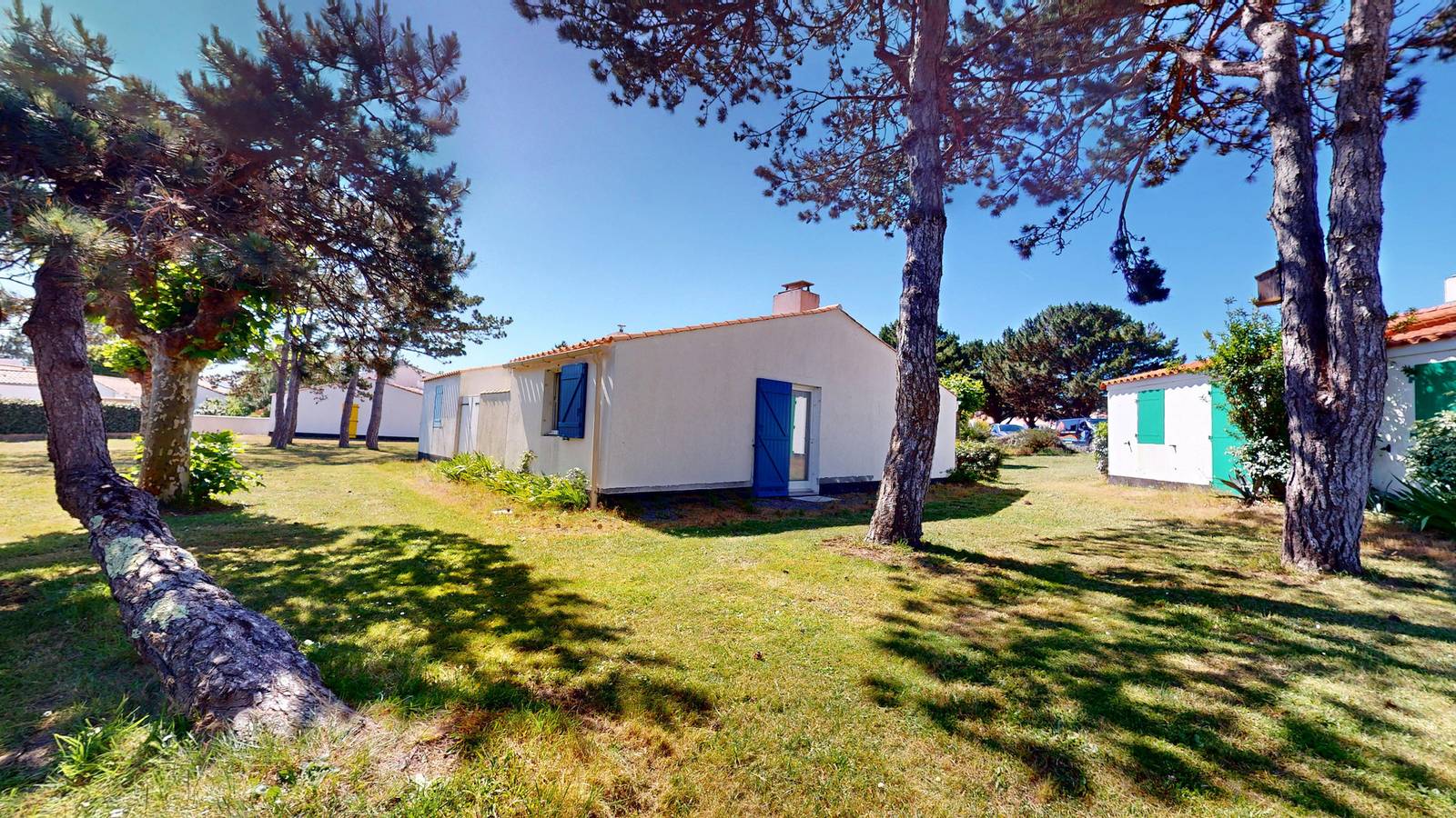 Bois Marin - Piscine & Plage à 500m in Bretignolles-sur-Mer, Vallée de la Loire