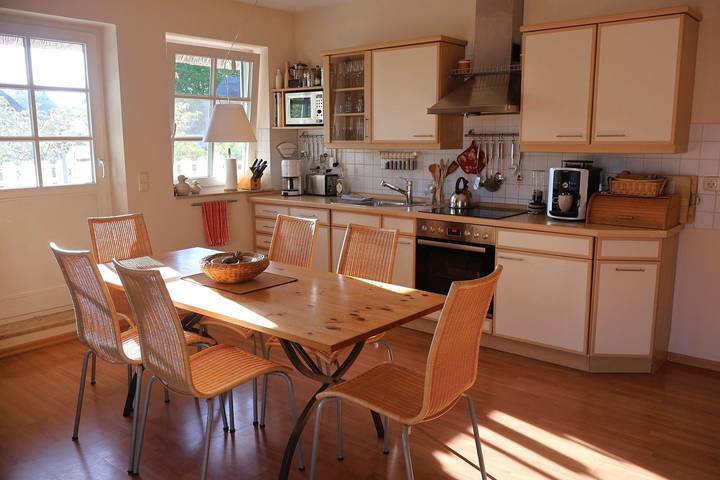 Ferienhaus für 4 Personen, mit Balkon und Seeblick, mit Haustier in Born a. Darß - 2