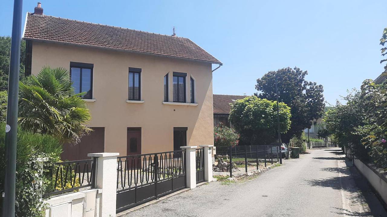 Four-Bedroom House in Capdenac-Gare, Aveyron