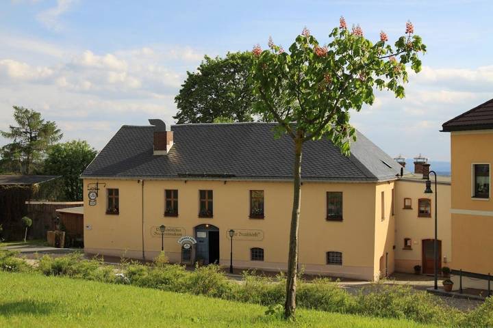BnB für 3 Personen, mit Sauna und Garten, mit Haustier im Vogtland
