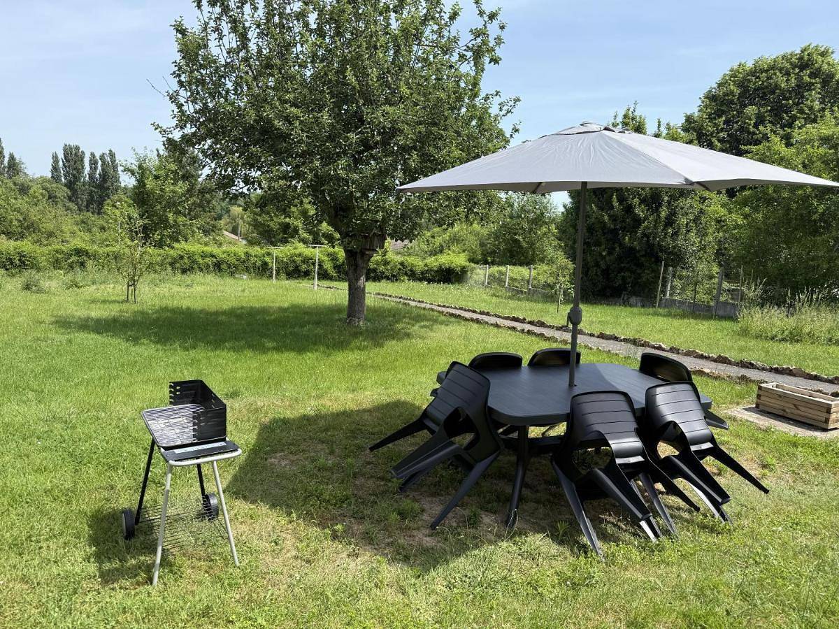 Chez papa - 3 lits - Confortable & spacieux in La Ferté-Gaucher, Seine-et-Marne